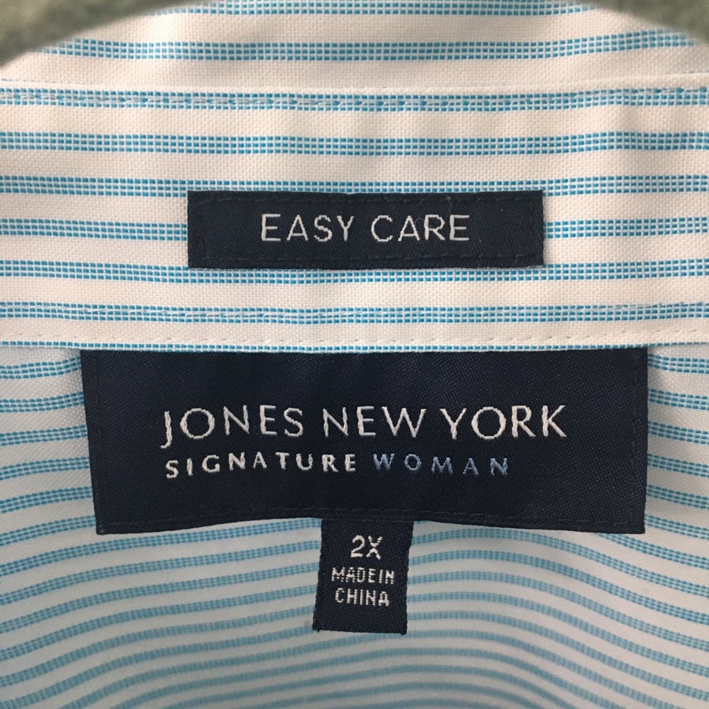 Jones New York blouse - Picture 2 of 2